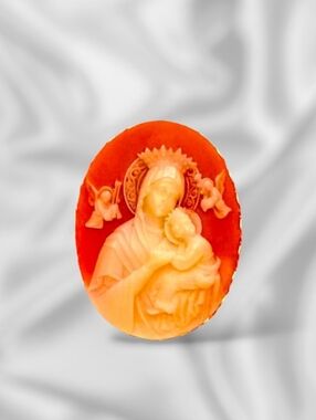 Vintage Goldtone Detailed Ivory Cameo Brooch